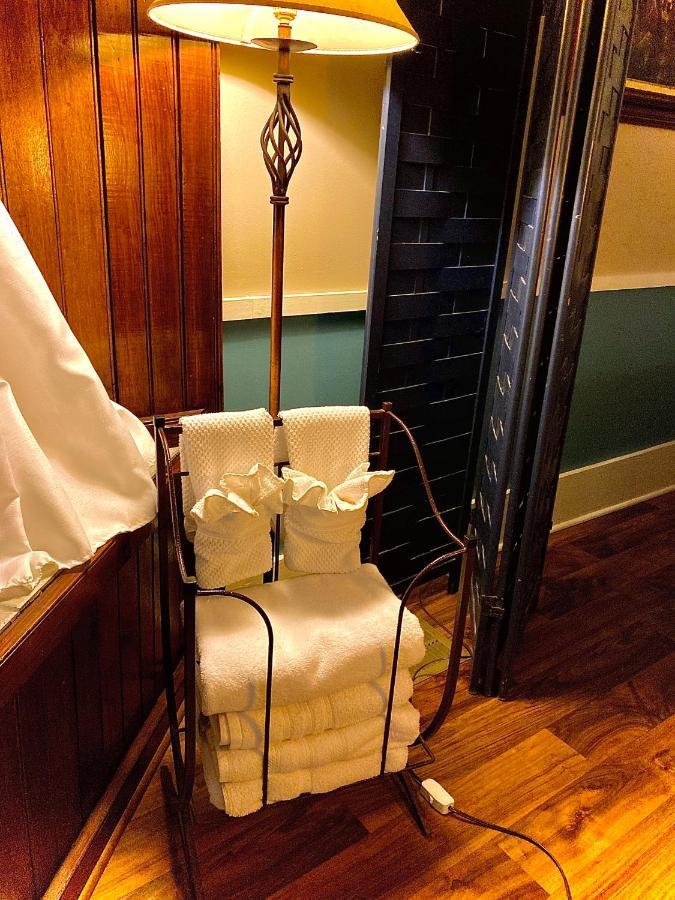 Coppersmith Inn Bed And Breakfast Галвестон Экстерьер фото