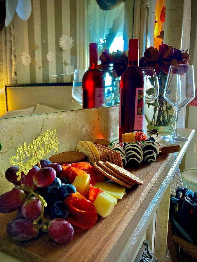 Coppersmith Inn Bed And Breakfast Галвестон Экстерьер фото